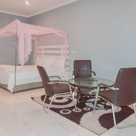 Adams Lodges Ltd Mangochi Esterno foto